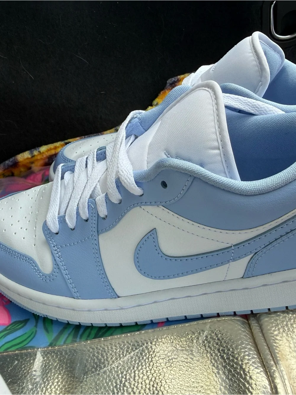 Jordan Low-Top Sneakers — White & Light Blue